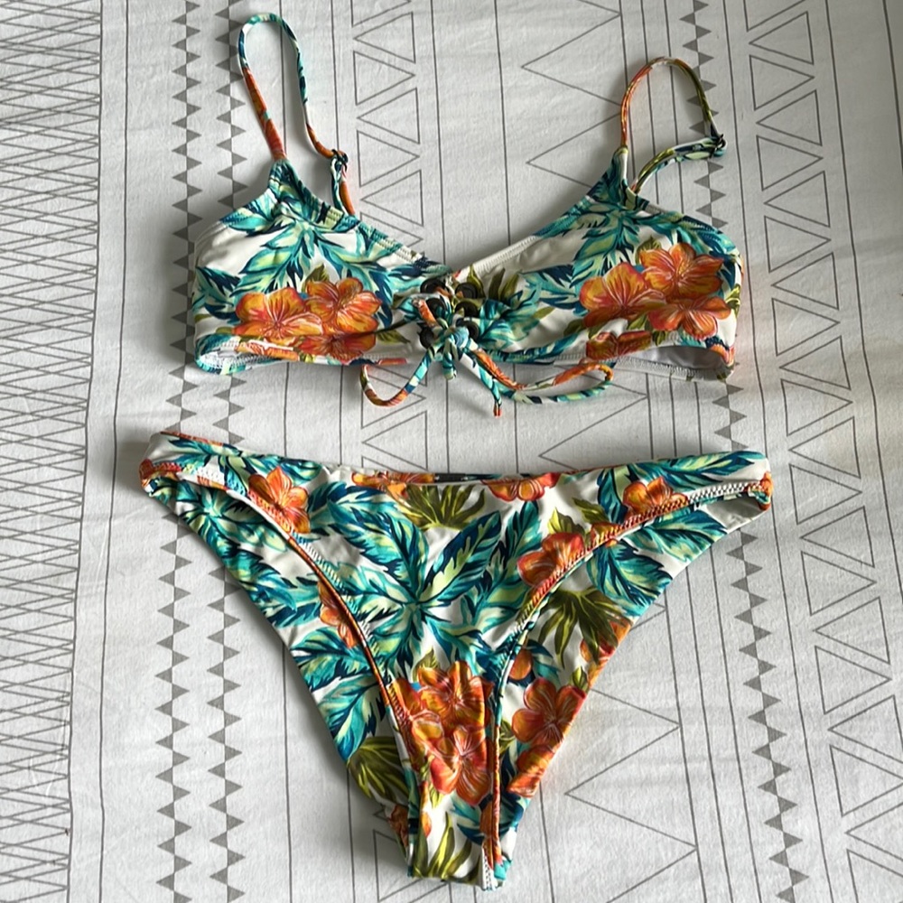 Bikini brand idk color blue green orange white